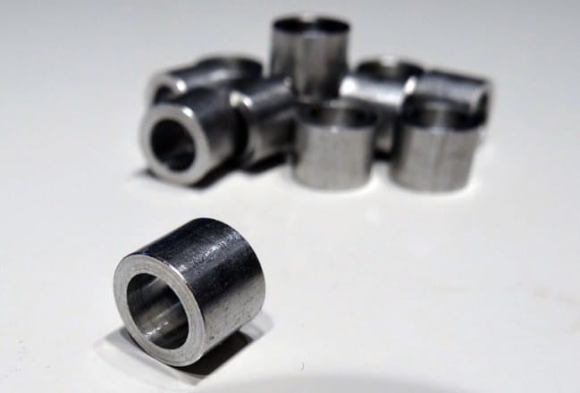 13,2 mm-es alumínium távtartó M5
